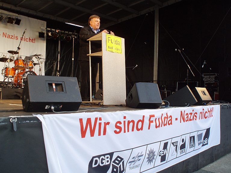 Datei:Ooyenbuehne8 11 08.jpg