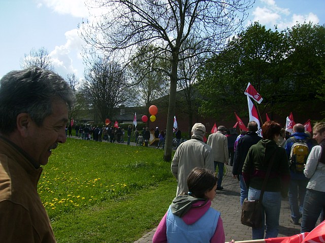 Bei der Demonstation zum Kundgebungsort am 1. Mai in Fulda